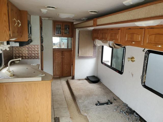 Photo 6 from auction – 2004 FORD MOTORHOME with VIN 1F6NF53S840A00920