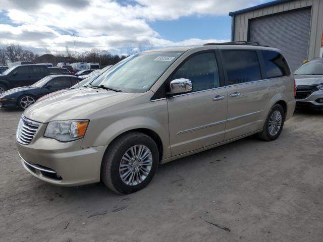 Photo 1 from auction – 2016 CHRYSLER TOWN & COU with VIN 2C4RC1CG4GR166874