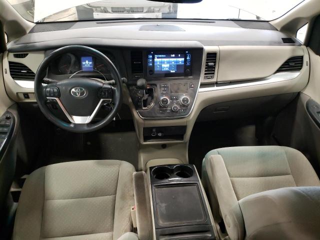 Photo 8 from auction – 2017 TOYOTA SIENNA LE with VIN 5TDKZ3DC4HS812771