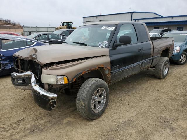 DODGE RAM 1500 2001 مع رقم تعريف المركبة 1B7HF13Y01J559942 - صورة من المزاد