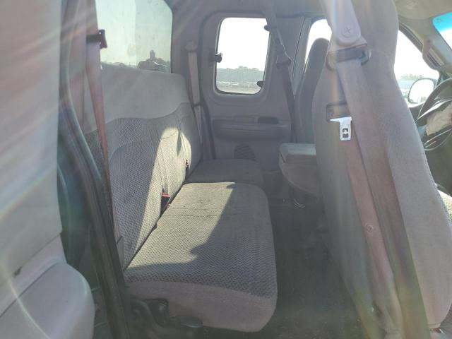 Photo 10 from auction – 2000 FORD F150 with VIN 1FTRX17W7YNA81452
