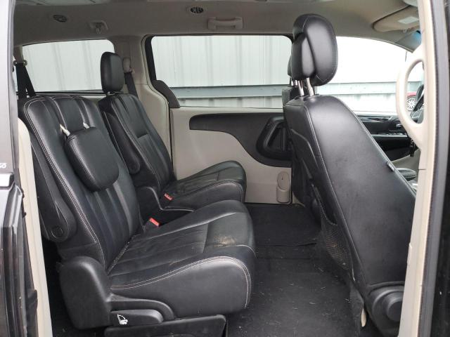 Photo 11 from auction – 2014 CHRYSLER TOWN & COU with VIN 2C4RC1BG2ER139056