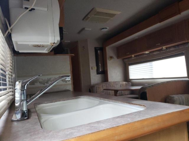 Photo 6 from auction – 2004 FORD ECONOLINE with VIN 1FDXE45S83HB48626