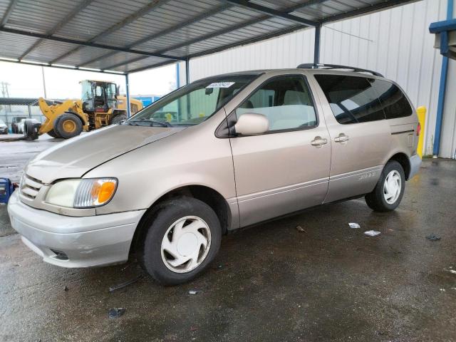 TOYOTA SIENNA LE 2002 with VIN 4T3ZF13C02U431700 - Photo from auction