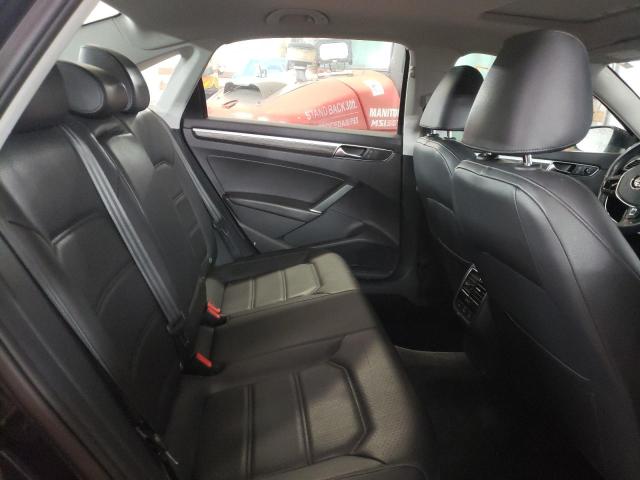 Photo 10 from auction – 2017 VOLKSWAGEN PASSAT SE with VIN 1VWBT7A33HC036628