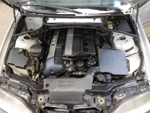 Photo 11 from auction – 2003 BMW 330 I with VIN WBAEV534X3KM02486