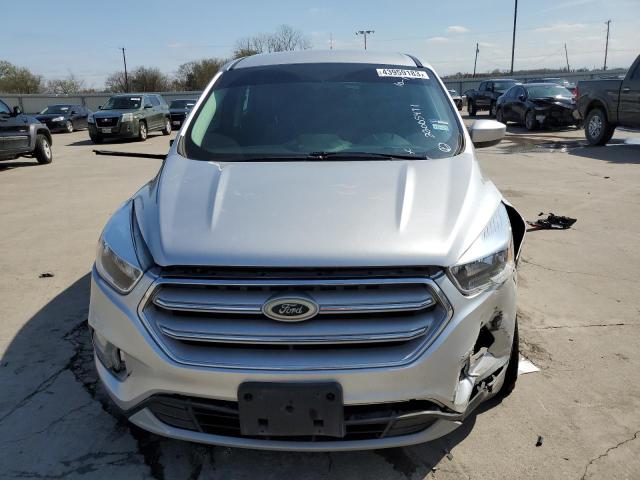 Photo 5 from auction – 2019 FORD ESCAPE SE with VIN 1FMCU0GD5KUB56651