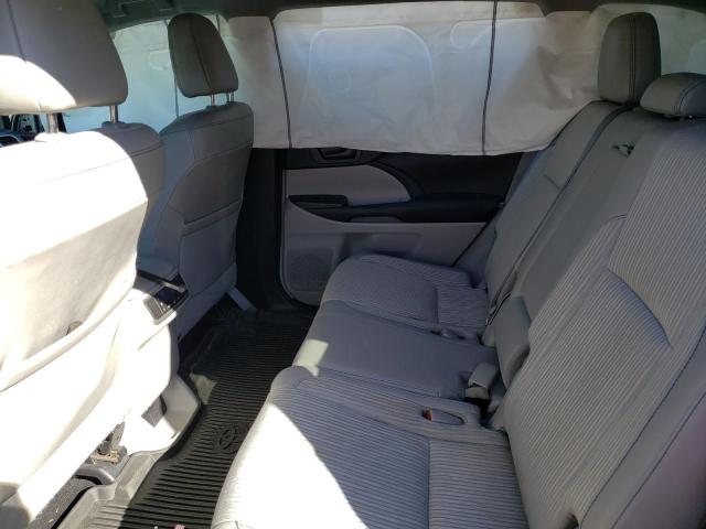 Photo 11 from auction – 2017 TOYOTA HIGHLANDER with VIN 5TDBZRFH8HS371013