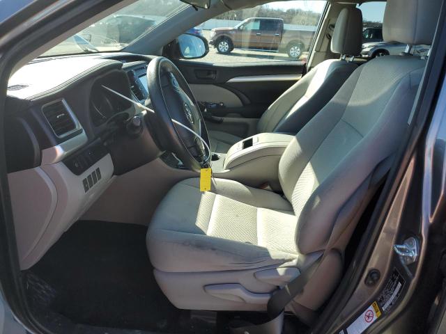 Photo 7 from auction – 2018 TOYOTA HIGHLANDER with VIN 5TDZZRFH7JS247741