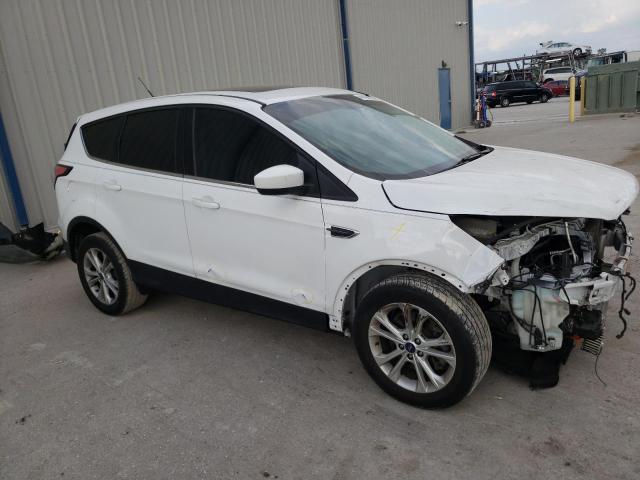 Photo 4 from auction – 2017 FORD ESCAPE SE with VIN 1FMCU0G92HUC96581