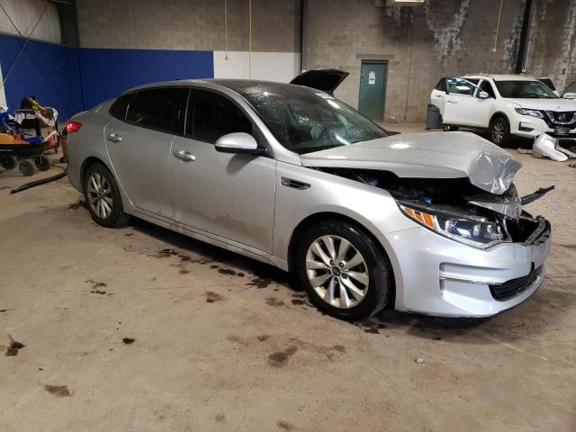 Photo 4 from auction – 2017 KIA OPTIMA EX with VIN 5XXGU4L38HG145541