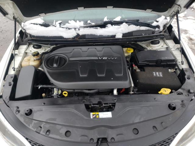 Photo 11 from auction – 2015 CHRYSLER 200 LIMITE with VIN 1C3CCCAG4FN516475