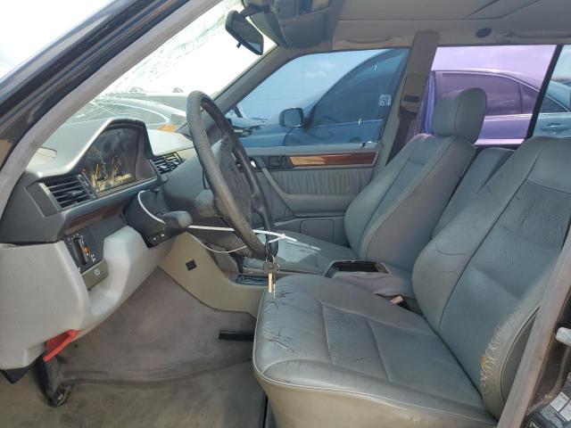 Photo 7 from auction – 1995 MERCEDES-BENZ E 320 with VIN WDBEA92E3SF313431