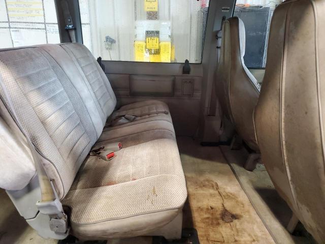 Photo 11 from auction – 1992 CHEVROLET ASTRO with VIN 1GNDM15Z4NB154622