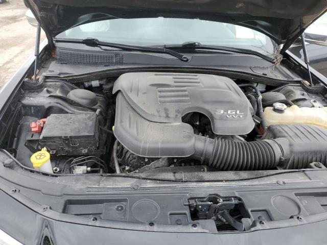 Photo 11 from auction – 2018 CHRYSLER 300 LIMITE with VIN 2C3CCAEG2JH159684