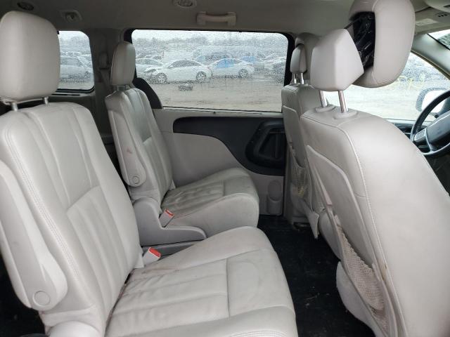 Photo 10 from auction – 2013 CHRYSLER TOWN & COU with VIN 2C4RC1CG2DR590260