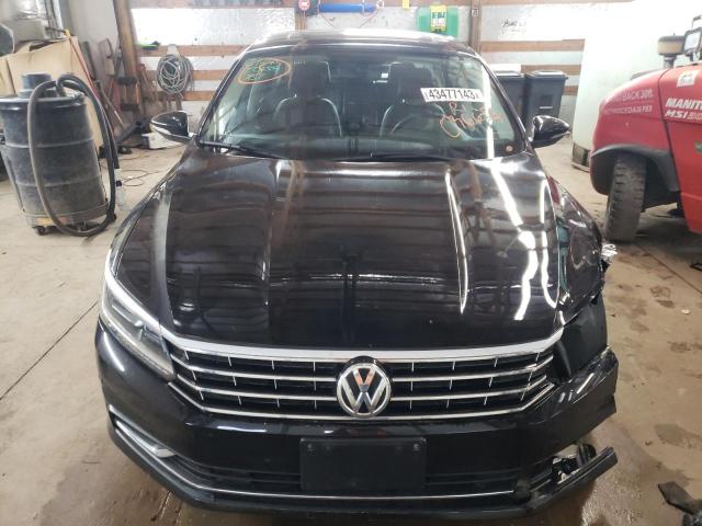 Photo 5 from auction – 2017 VOLKSWAGEN PASSAT SE with VIN 1VWBT7A33HC036628