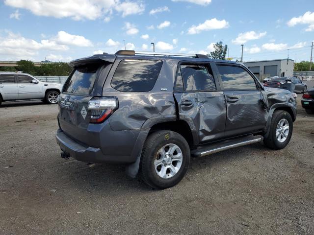 Photo 3 from auction – 2019 TOYOTA 4RUNNER SR with VIN JTEZU5JR2K5203852