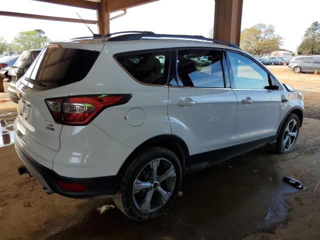 Photo 3 from auction – 2017 FORD ESCAPE SE with VIN 1FMCU9G97HUB44963
