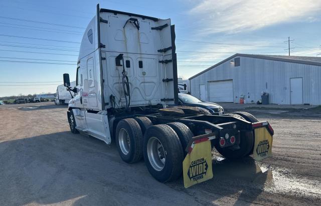 Photo 3 from auction – 2016 FREIGHTLINER CASCADIA 1 with VIN 3AKJGLBG0GSHB0399