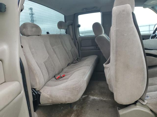 Photo 10 from auction – 2003 CHEVROLET SILVERADO with VIN 2GCEC19T731275180