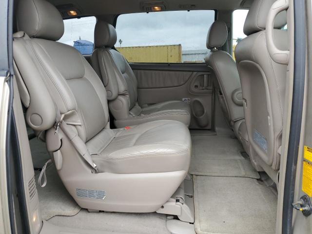 Photo 11 from auction – 2004 TOYOTA SIENNA XLE with VIN 5TDZA22C44S091834
