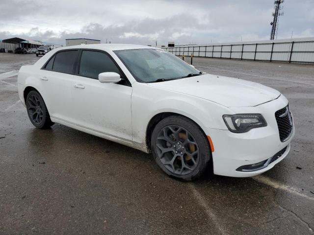 Photo 4 from auction – 2019 CHRYSLER 300 S with VIN 2C3CCABG0KH515099