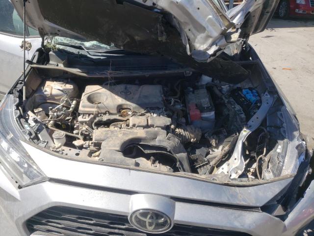 Photo 12 from auction – 2020 TOYOTA RAV4 LE with VIN 2T3F1RFVXLC138824