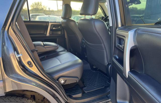 Photo 6 from auction – 2021 TOYOTA 4RUNNER SR with VIN JTEEU5JR1M5230557