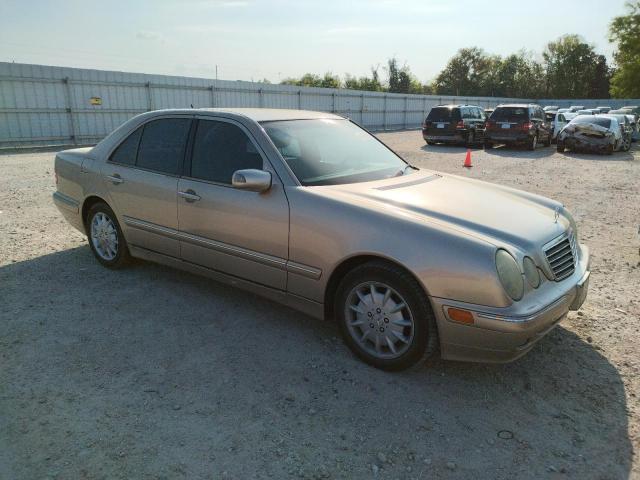 Photo 4 from auction – 2000 MERCEDES-BENZ E 320 with VIN WDBJF65J7YB060413