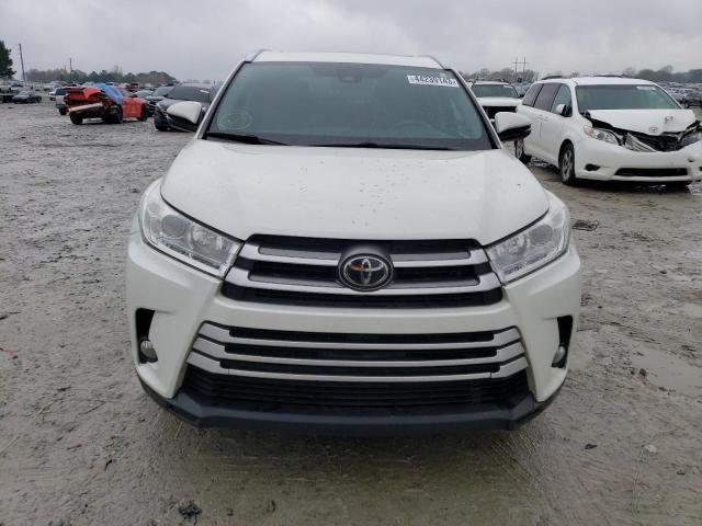 Photo 5 from auction – 2018 TOYOTA HIGHLANDER with VIN 5TDKZRFH2JS531439