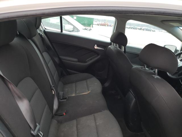 Photo 10 from auction – 2017 KIA FORTE LX with VIN 3KPFK4A7XHE124710