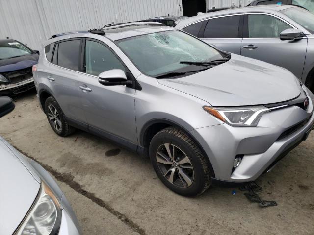 Photo 4 from auction – 2017 TOYOTA RAV4 XLE with VIN 2T3RFREV4HW602535