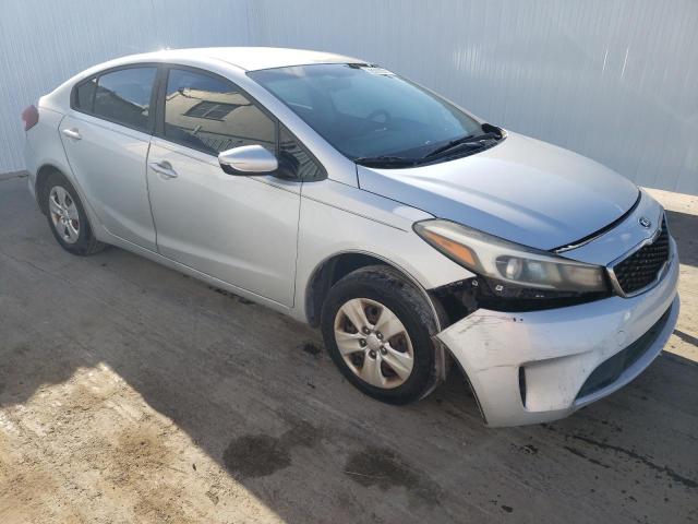 Photo 4 from auction – 2017 KIA FORTE LX with VIN 3KPFK4A79HE035338