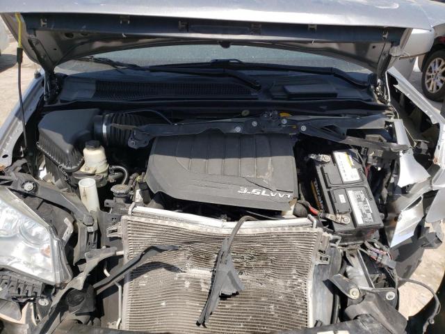 Photo 12 from auction – 2016 CHRYSLER TOWN & COU with VIN 2C4RC1BG2GR164977