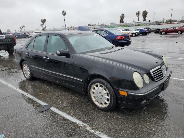 Photo 4 from auction – 2000 MERCEDES-BENZ E 320 4MAT with VIN WDBJF82G0YX028653