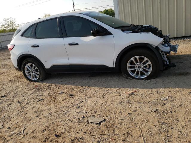 Photo 4 from auction – 2020 FORD ESCAPE S with VIN 1FMCU0F67LUA63540