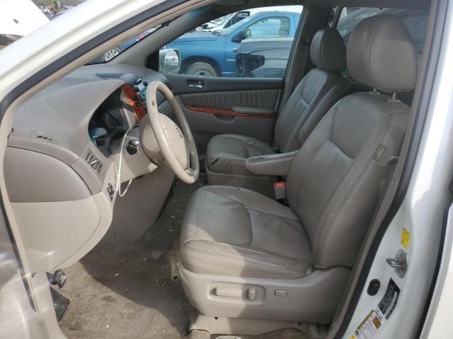 Photo 7 from auction – 2010 TOYOTA SIENNA XLE with VIN 5TDYK4CC3AS303315