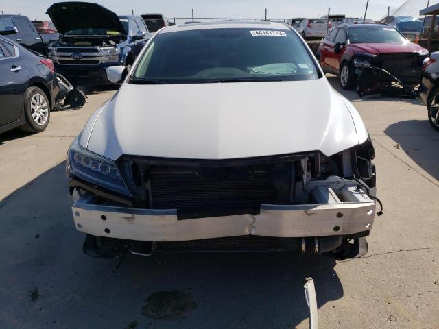 Photo 5 from auction – 2017 ACURA ILX BASE W with VIN 19UDE2F34HA015401