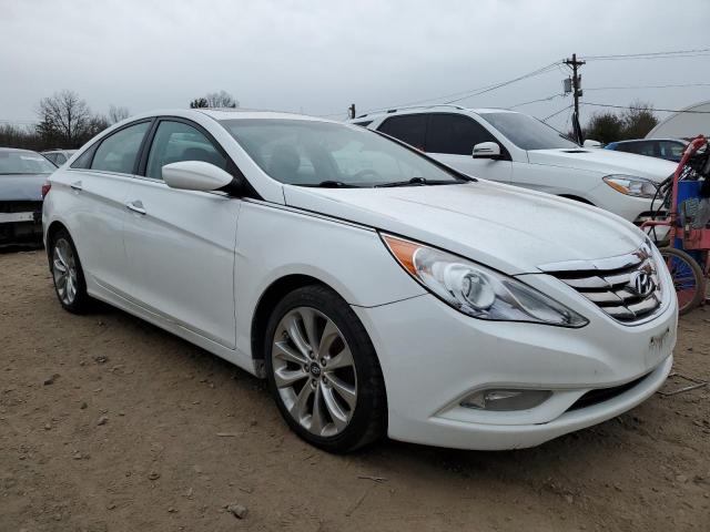 Photo 4 from auction – 2013 HYUNDAI SONATA SE with VIN 5NPEC4AC8DH717302