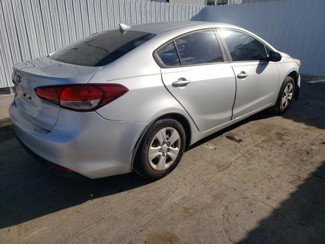 Photo 3 from auction – 2017 KIA FORTE LX with VIN 3KPFK4A79HE035338