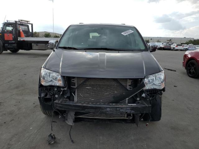 Photo 5 from auction – 2016 CHRYSLER TOWN & COU with VIN 2C4RC1CG9GR303954