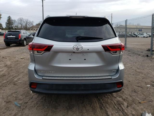 Photo 6 from auction – 2019 TOYOTA HIGHLANDER with VIN 5TDKZRFH5KS554604