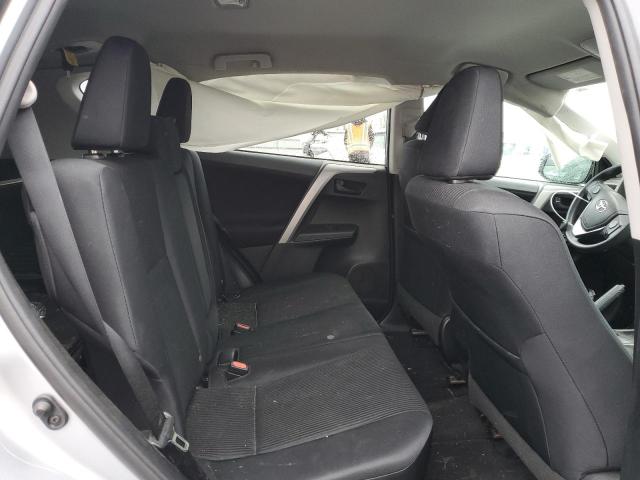 Photo 10 from auction – 2016 TOYOTA RAV4 LE with VIN 2T3BFREV8GW536359