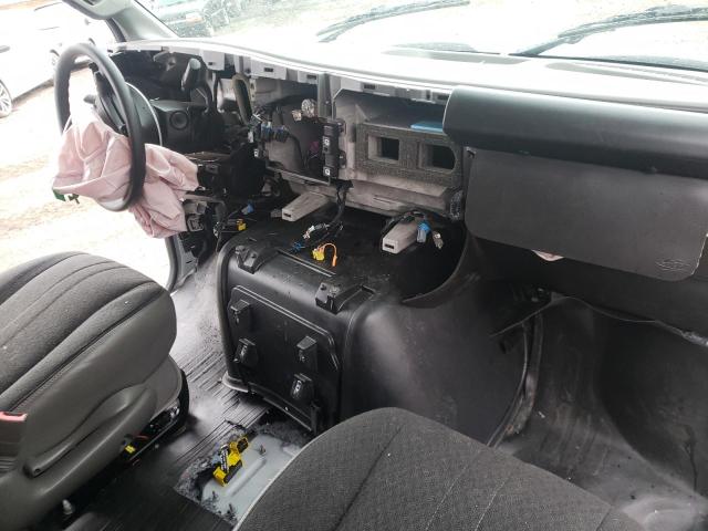 Photo 8 from auction – 2022 CHEVROLET EXPRESS G2 with VIN 1GCWGAFP2N1155909
