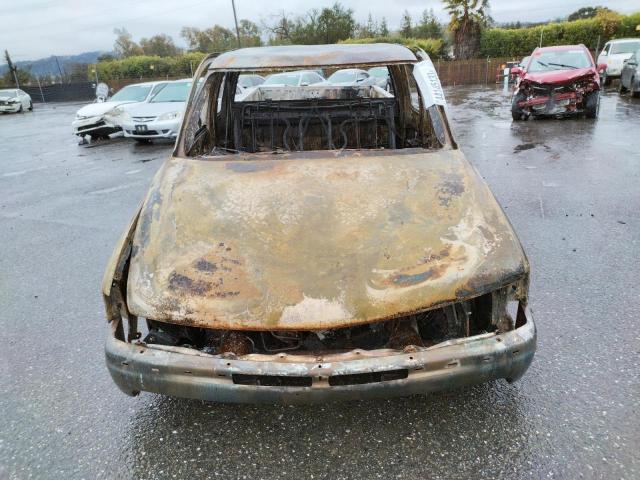 Photo 5 from auction – 2002 CHEVROLET SLVRD 1500 with VIN 2GCEC19W121200709