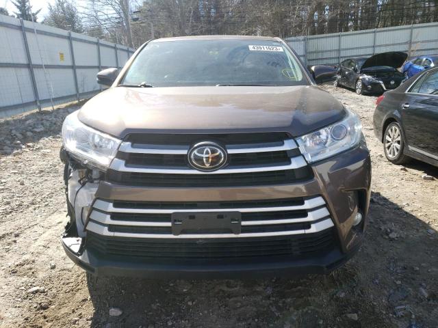 Photo 5 from auction – 2017 TOYOTA HIGHLANDER with VIN 5TDBZRFHXHS461764