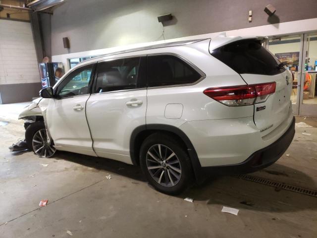 Photo 2 from auction – 2018 TOYOTA HIGHLANDER with VIN 5TDJZRFH4JS831995