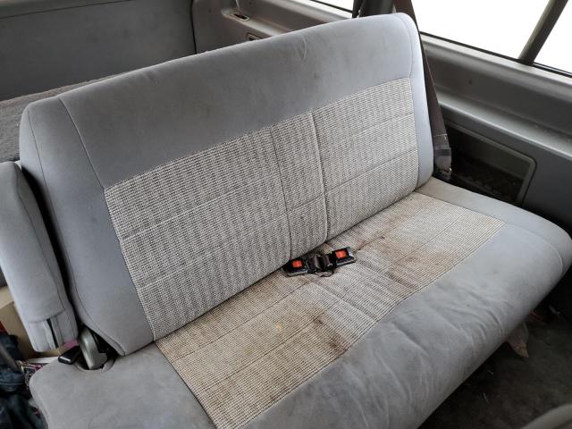 Photo 11 from auction – 1997 FORD AEROSTAR with VIN 1FMCA11U5VZA08823