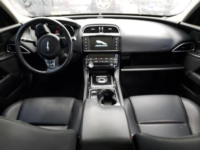 Photo 8 from auction – 2017 JAGUAR XE with VIN SAJAR4BG8HA977972